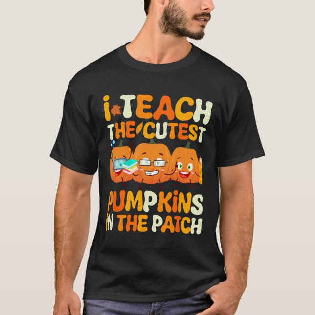 T-shirt Enseignant Halloween Citrouilles Cutest Dans Le Th (Devant)