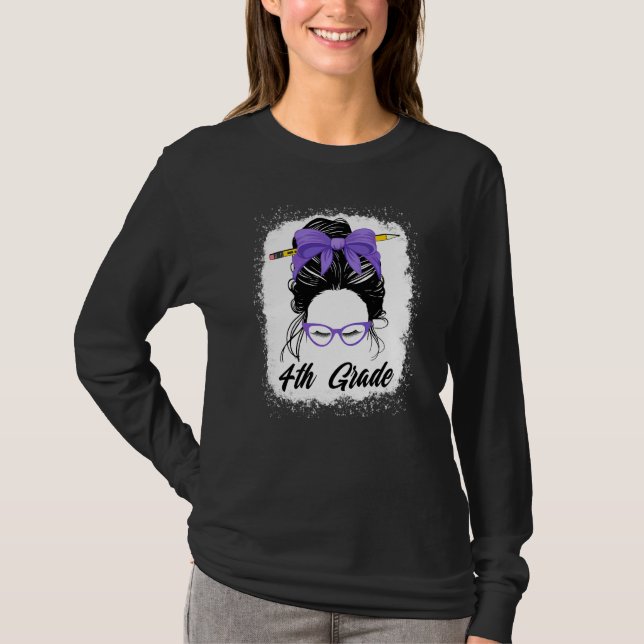T-shirt Enseignante de 4e année Chignon Méssy Femmes Viole (Devant)