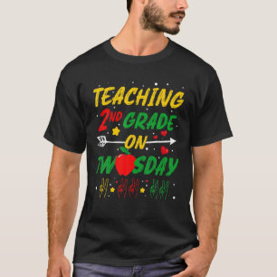 T-shirt Enseignement 2E Année Le Jour 2-22-22 Le 22 Févrie