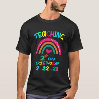 T-shirt Enseignement Amusant 2Ème Année Le Jour 2-22-22 22