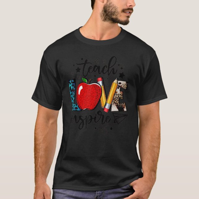 T-shirt Enseigner L'Amour Inspirer Crayon Apple Leopard Re (Devant)