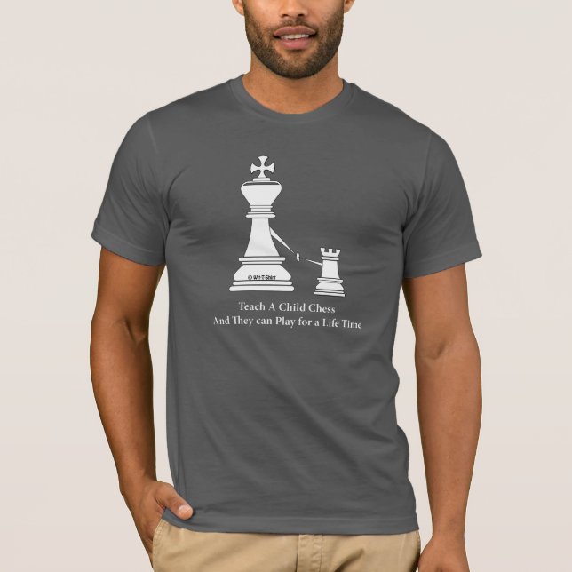 T-shirt Enseignez des échecs d'enfant et jouez pour une (Devant)