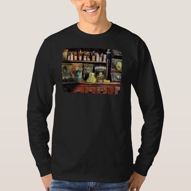 T-shirt Entonnoir et épices en laiton (Devant)