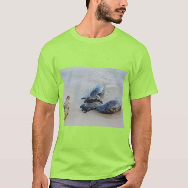 T-shirt Entouré avec amour (Devant)