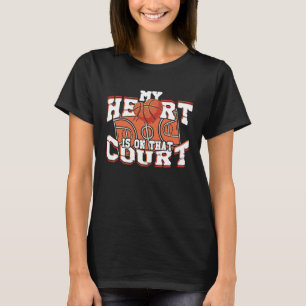 T-shirt entraîneur de basket drôle mon cœur est sur ce ter