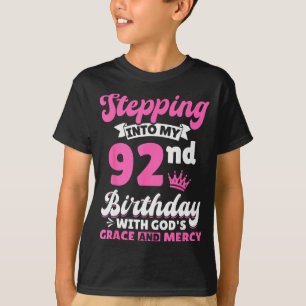 T-shirt Entrer dans mon 92e anniversaire avec la grâce de