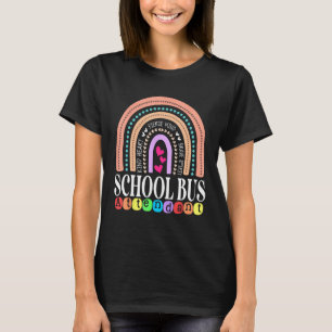 T-shirt Équipe d'agents d'autobus scolaire qui effectue de