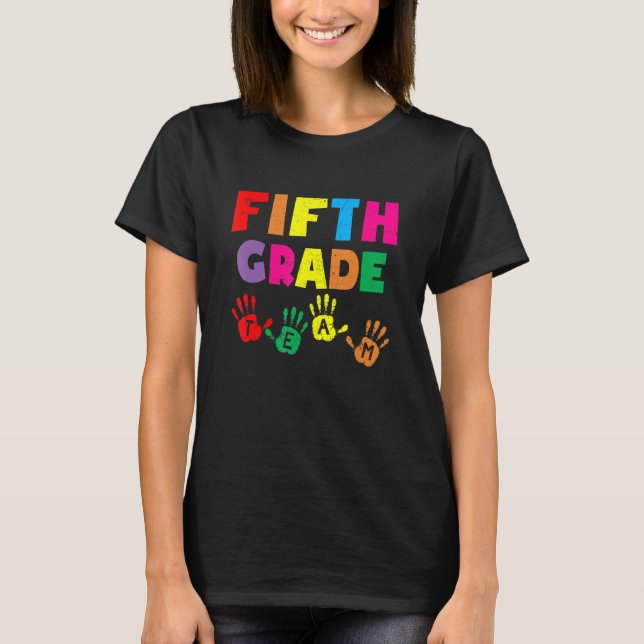 T-shirt Équipe de 5e année empreintes de main Retour à l'é (Devant)