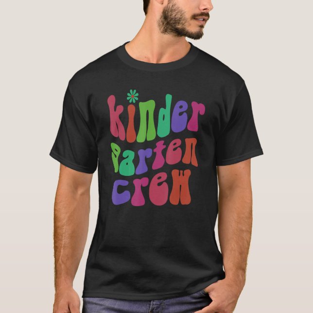 T-shirt Équipe de maternelle rétro Hello Kinder Rose (Devant)