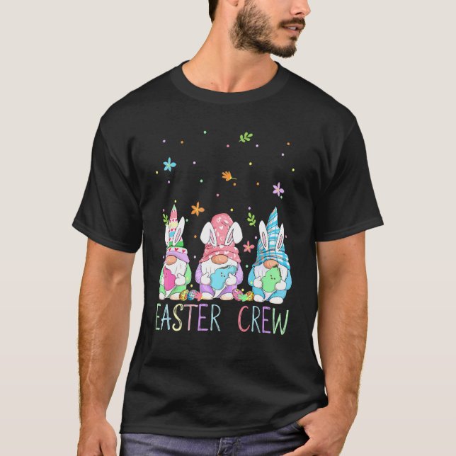 T-shirt Equipe de Pâques Trois Gnomes Lapin Oreilles Chass (Devant)