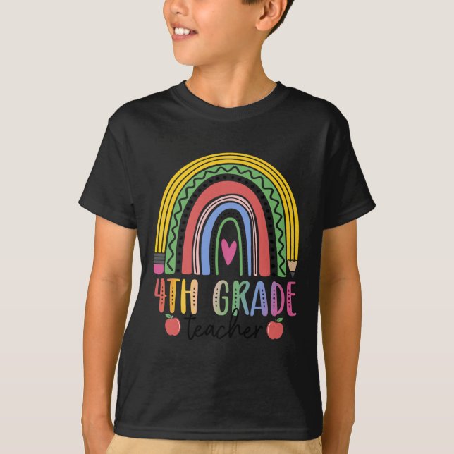 T-shirt Équipe d'enseignants de 4e année de l'arc-en-ciel  (Devant)