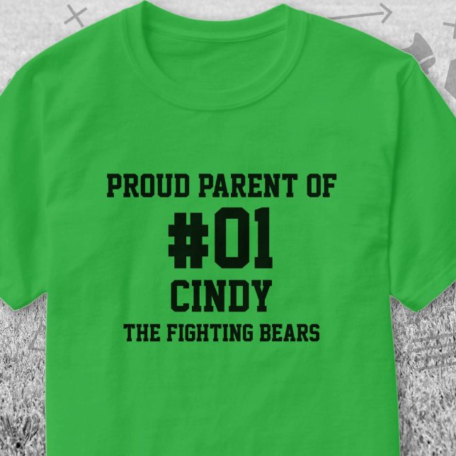 T-shirt Équipe noire de baseball (Green and Black Baseball Proud Parent of T-Shirt. Celebrate your high school or college athlete.)