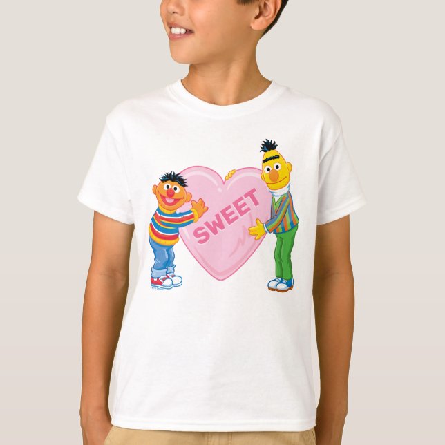 T-shirt Ernie & Bert Big Valentine's Heart (Devant)