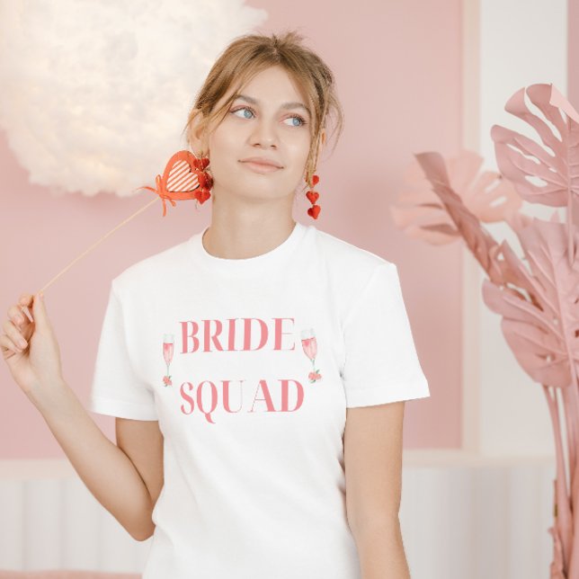 T-shirt Escouade de mariée rose Bachelorette Script Brides (Créateur téléchargé)
