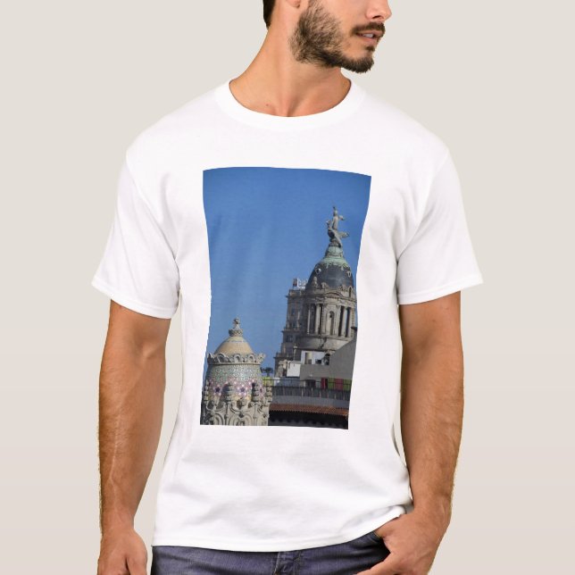 T-shirt Espagne, Catalogne, Barcelone. Toit de Barcelone 2 (Devant)