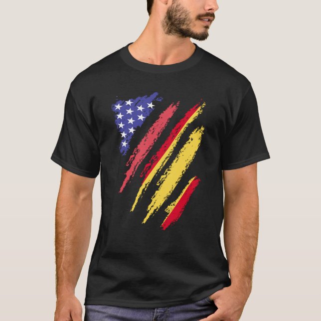 T-shirt Espagnol-Américain Patriot Cultivé Coeur Drapeaux (Devant)