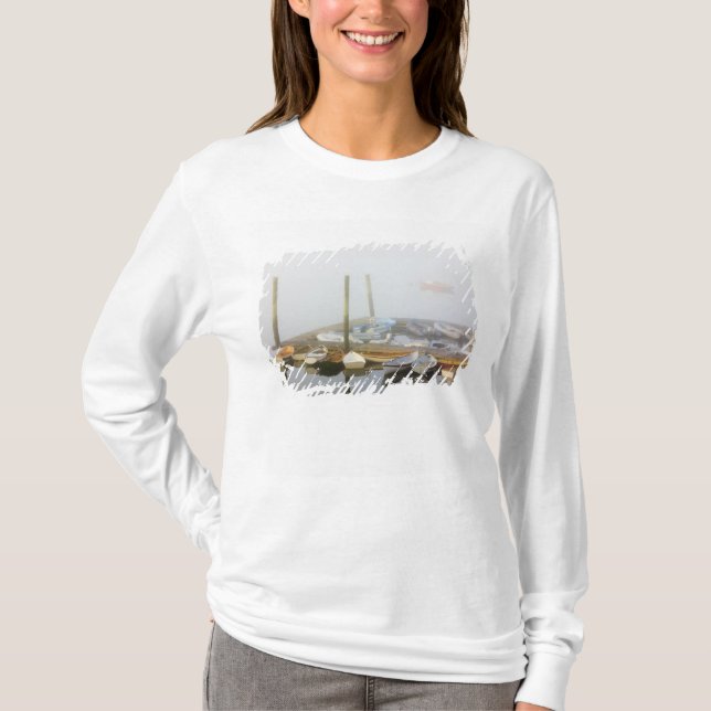 T-shirt Esquifs et brouillard matinal à Southwest Harbor, (Devant)