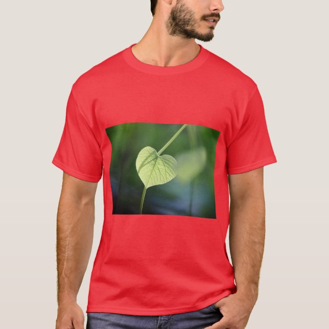 T-Shirt Ésthétique de la Nature au Vent Sifflant (Devant)