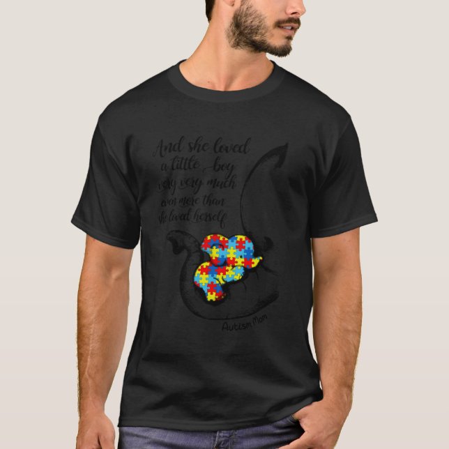 T-shirt Et Elle A Aimé Un Petit Garçon Beaucoup D'Éléphant (Devant)