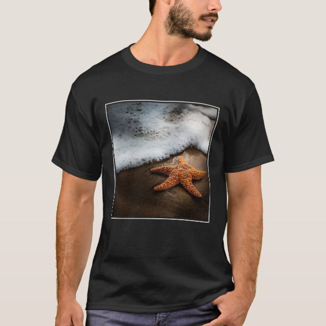 T-shirt Étoiles de mer seules sur la plage (Devant)