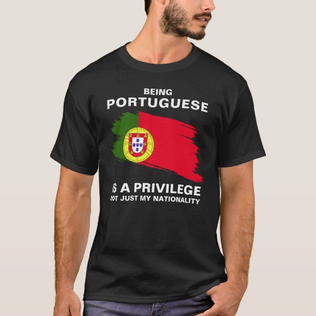 T-shirt Être Portugais est un privilège (personnalisation) (Devant)