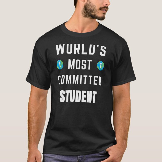 T-shirt Étudiant le plus engagé du monde du texte (Devant)