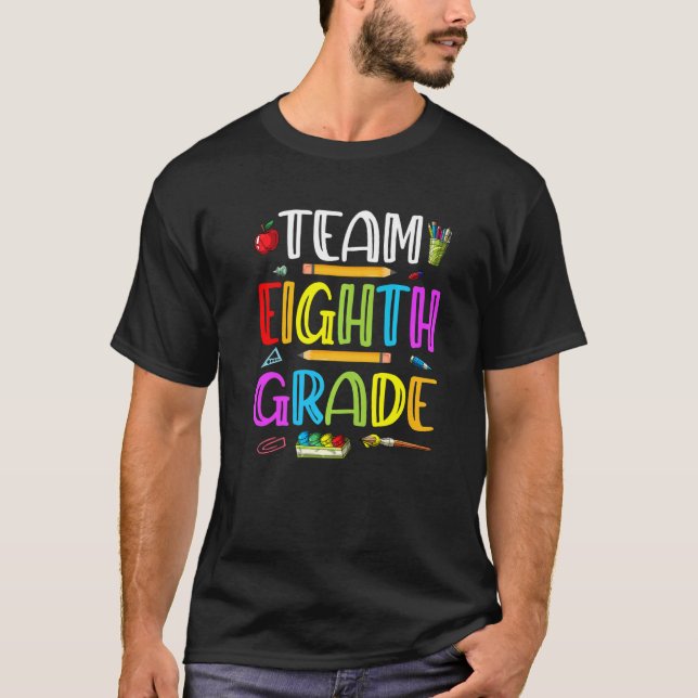 T-shirt Étudiants Équipe d'enseignants de huitième année É (Devant)