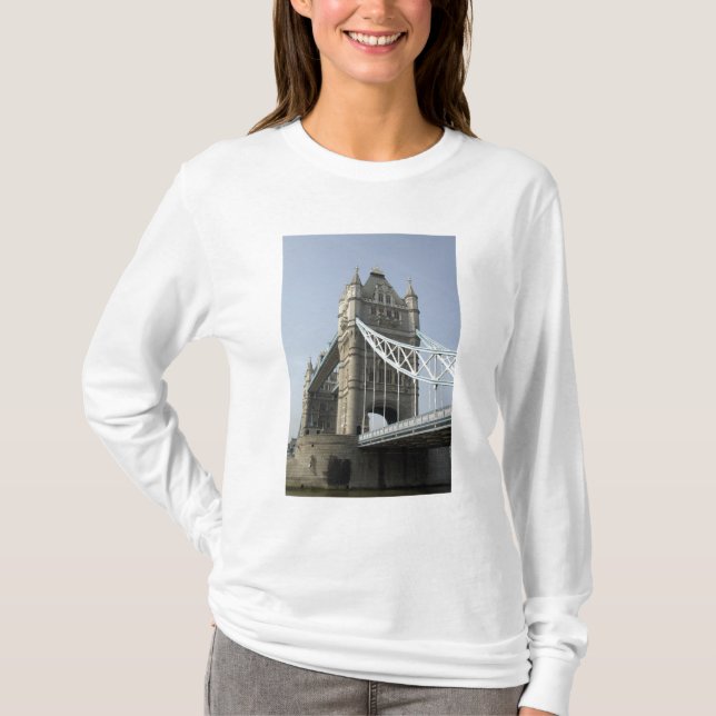 T-shirt Europe, Angleterre, Londres. Tower Bridge sur la (Devant)