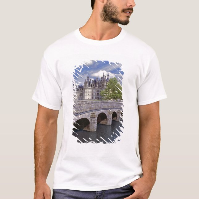 T-shirt Europe, France, Chambord. Un pont de pierre (Devant)