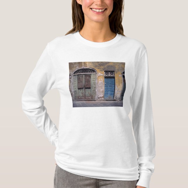 T-shirt Europe, Italie, Lucques. Ces vieilles portes ajout (Devant)