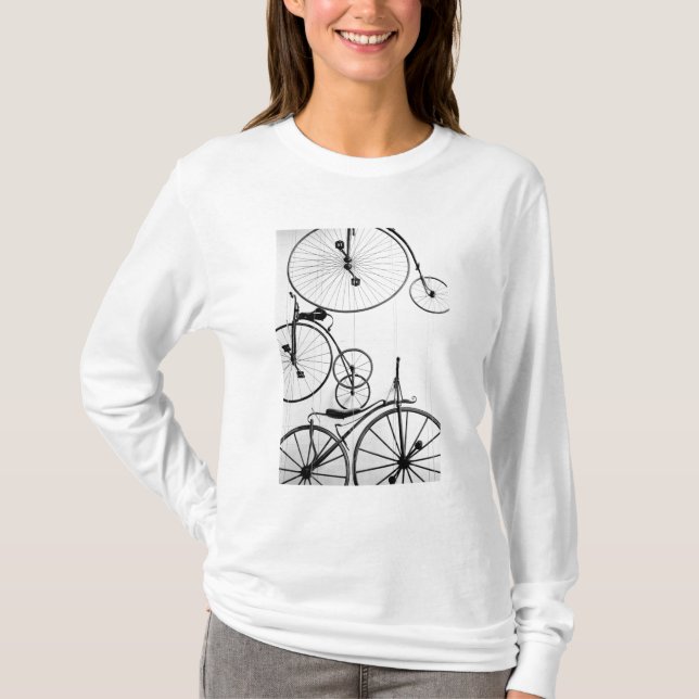 T-shirt Europe, Suisse, Lucerne. Présentation de vélos, (Devant)