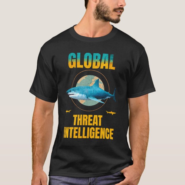 T-shirt Expert en cybersécurité requin drôle (Devant)