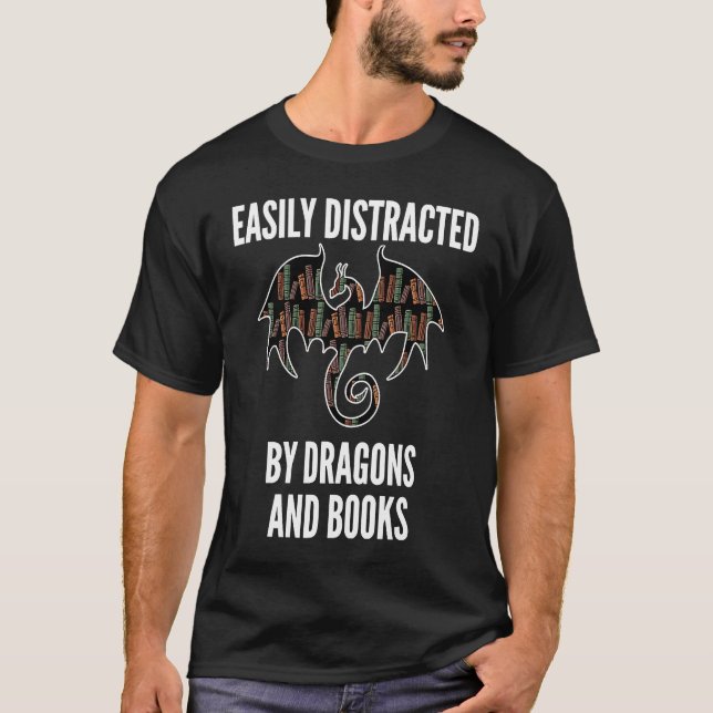 T-shirt Facilement Distrait Par Dragons Et Livres Lecture  (Devant)