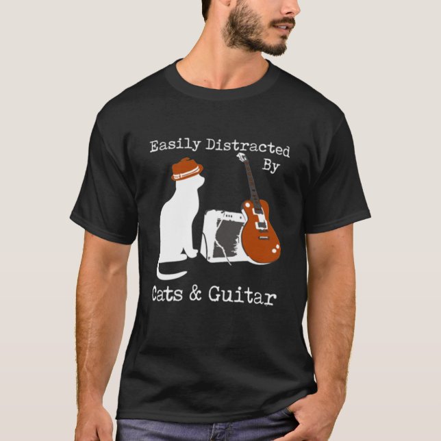 T-shirt Facilement Distrait Par La Guitare Des Chats  (Devant)