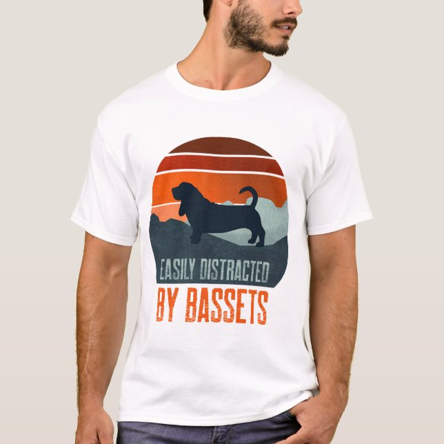 T-shirt Facilement distrait par la promenade de Bassets Do (Devant)