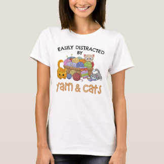 T-shirt Facilement Distrait Par Le Fil Et Les Chats