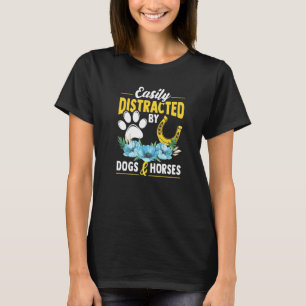 T-shirt Facilement Distrait Par Les Chiens Et Les Chevaux