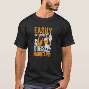 T-shirt Facilement Distrait Par Les Chiens Et Les Montagne