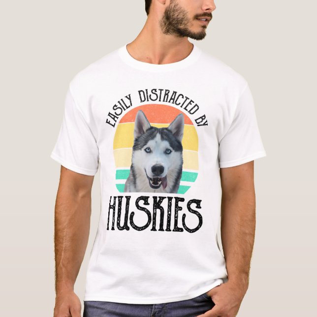 T-shirt Facilement Distrait Par Les Huskies (Devant)