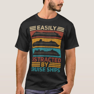 T-shirt Facilement Distrait Par Les Navires De Croisière D