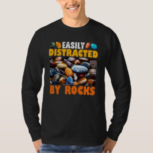 T-shirt Facilement Distrait Par Les Rochers