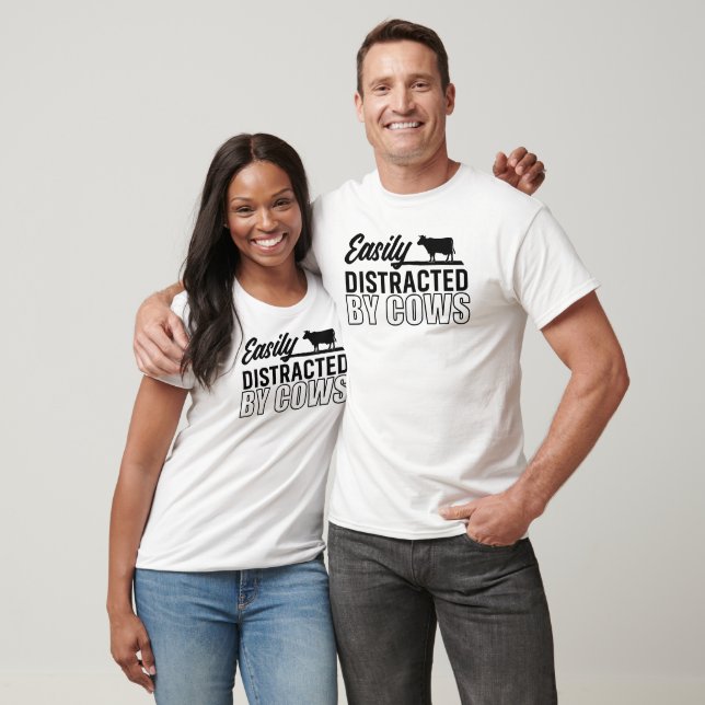 T-shirt facilement distrait par les vaches (Unisexe)