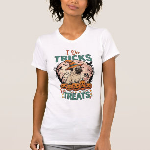 T-shirt Faire des tours friandises Halloween Pug Sorcière