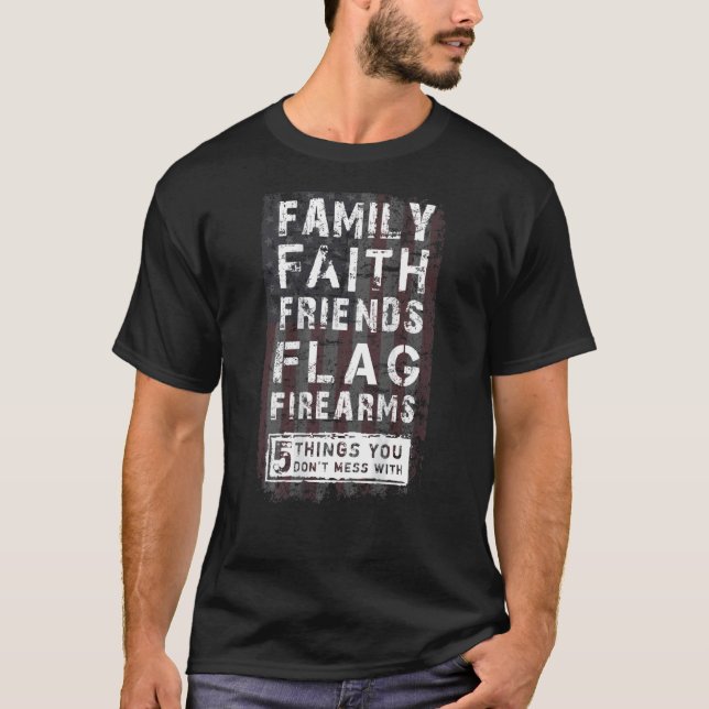 T-shirt famille amis foi drapeau armes (Devant)