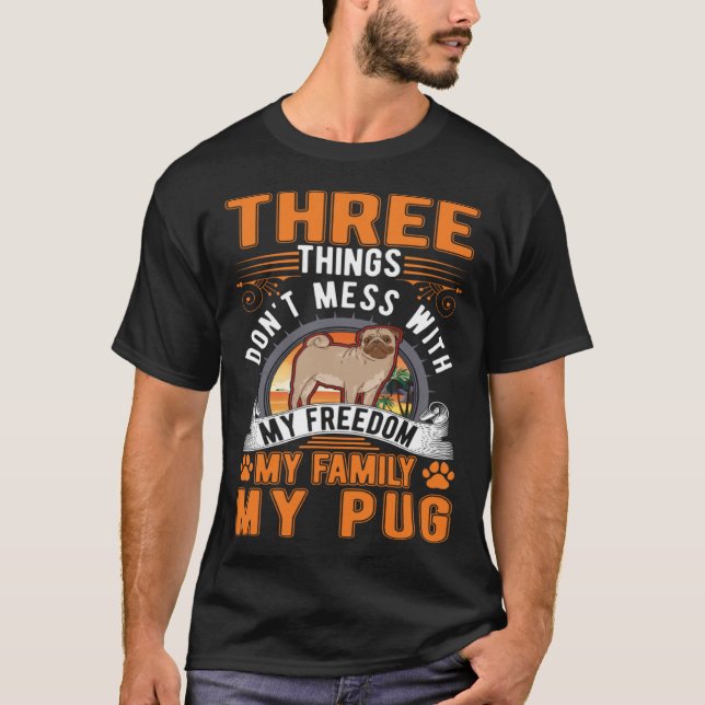 T-shirt Famille de liberté Pug Pug (Devant)
