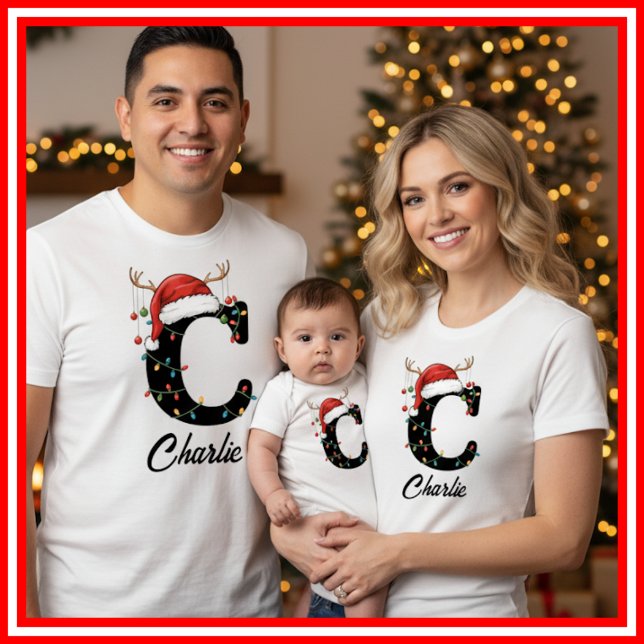 T-shirt Famille Monogramme Antlers de Noël Santa Hat (Créateur téléchargé)
