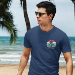 T-shirt Family Reunion Beach Palm Tree Sunset Pocket Nom<br><div class="desc">Joli t-shirt de vacances à la plage en famille d'été pour adultes à porter sur une croisière sur l'île ou un voyage en bord de mer tropical. Dispose de beaux palmiers devant un joli coucher de soleil sur l'océan. Parfait tee - shirt personnalisé pour tous les membres de votre groupe....</div>