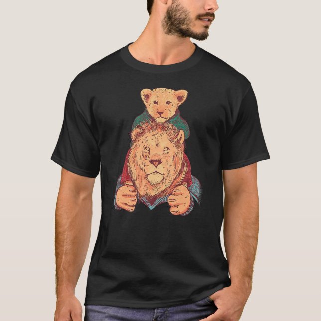 T-shirt Father Lion with Cub on Shoulders Protector & Fami (Devant)