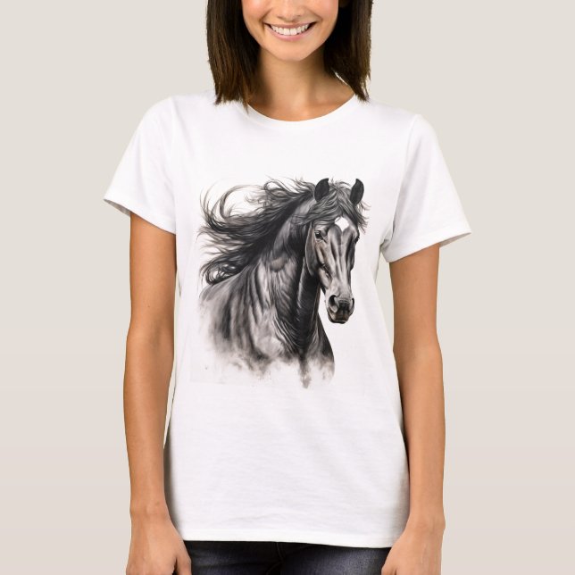T-shirt féminin avec cheval noir frappant (Devant)