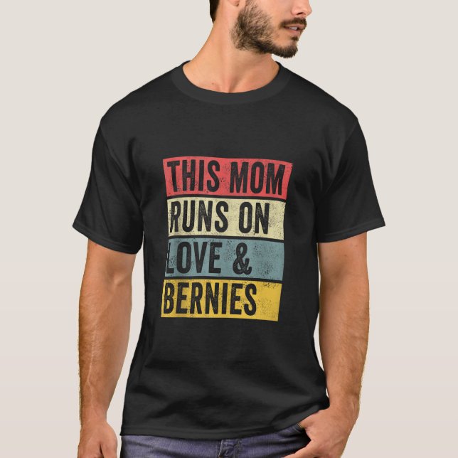T-shirt Femme Cette Mère S'Exerce Sur L'Amour Et Bernies S (Devant)